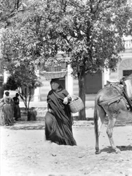 Woman in Tehuantepec, Mexico, 1929